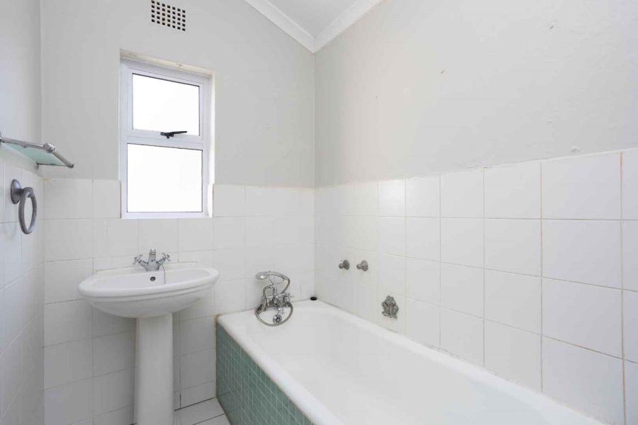 2 Bedroom Property for Sale in Rondebosch Village Western Cape